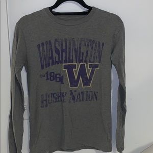Long sleeve Washington Huskies shirt